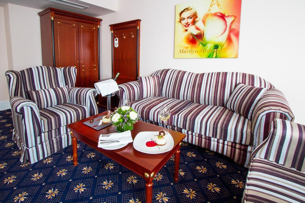 A Hoteli - Hotel Sloboda Sabac Bilik gambar